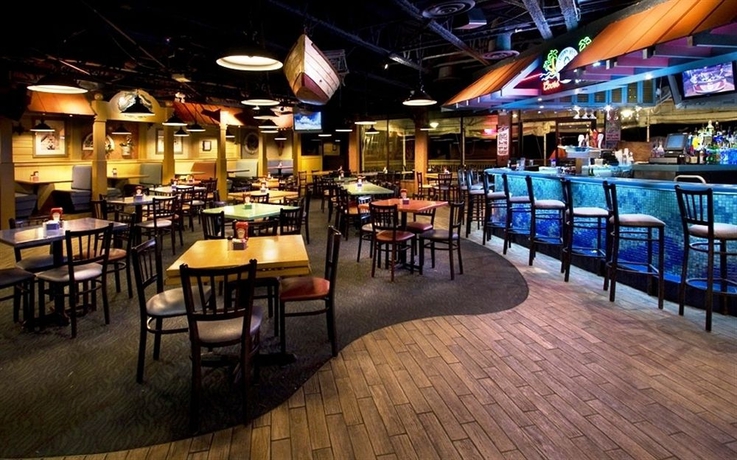Imagen del bar/restaurante del Hotel Bilmar Beach Resort. Foto 3