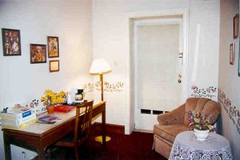 Imagen de los interiores del Hotel Biltmore Suites. Foto 16