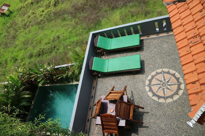 Imagen de la habitación del Hotel Bima Sakti House Canggu. Foto 2