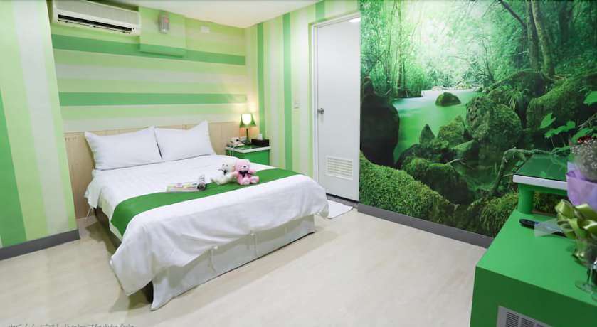 Imagen de la habitación del Hotel Bin City. Foto 7