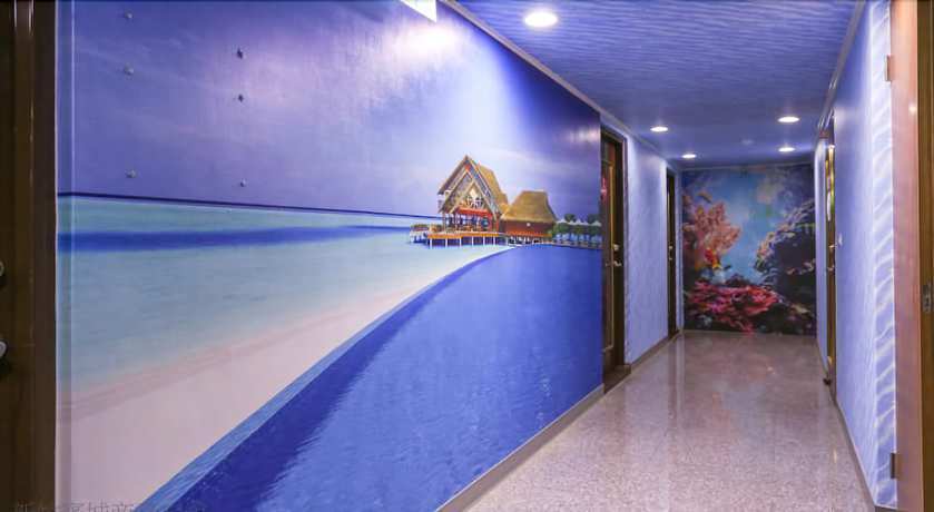 Imagen de los interiores del Hotel Bin City. Foto 19