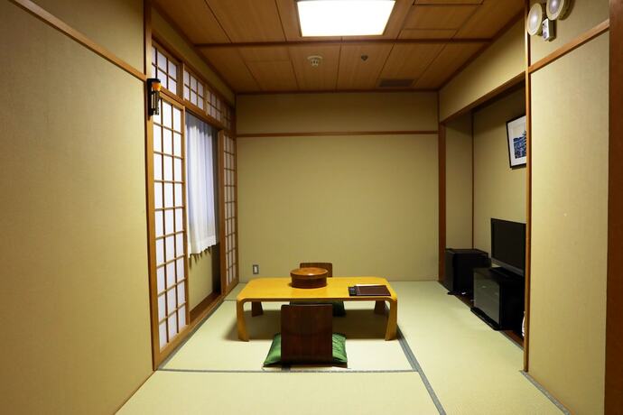 Imagen de la habitación del Hotel Binario Saga Arashiyama. Foto 14