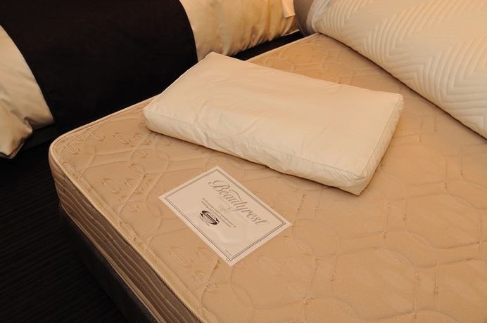 Imagen de la habitación del Hotel Binario Umeda. Foto 3