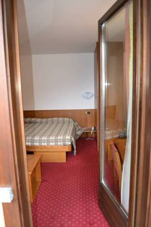 Imagen de la habitación del Hotel Binelli. Foto 11