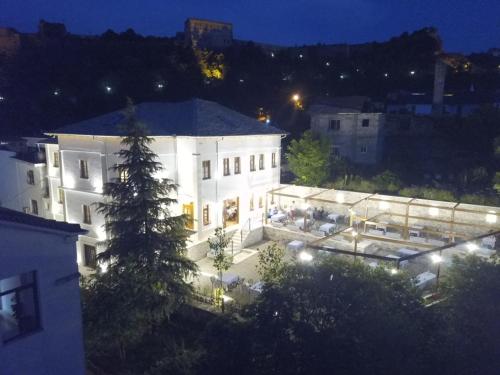 Imagen de la habitación del Hotel Bineri. Foto 10