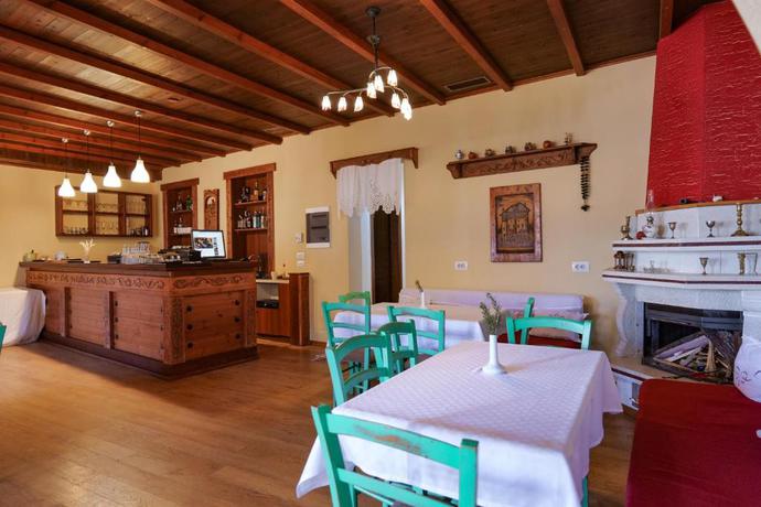 Imagen general del Hotel Bineri. Foto 7