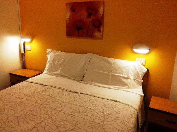Imagen de la habitación del Hotel Bing. Foto 10