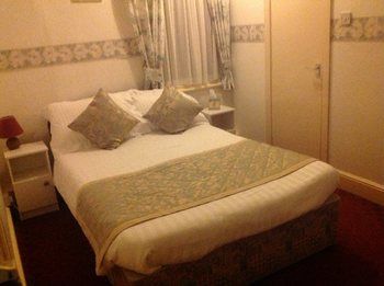 Imagen de los exteriores del Hotel Bing Lea. Foto 12