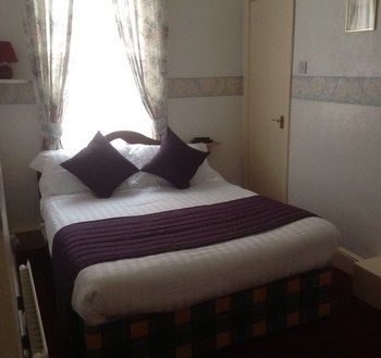 Imagen de la habitación del Hotel Bing Lea. Foto 11