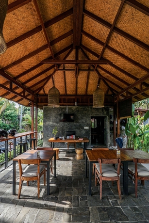 Imagen de los interiores del Hotel Bingin Lodge Uluwatu. Foto 19
