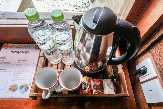 Imagen de la habitación del Hotel Bingin Lodge Uluwatu. Foto 4