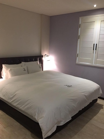 Imagen de la habitación del Hotel Bingo. Foto 4