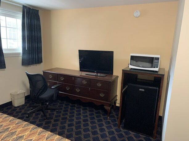 Imagen de la habitación del Hotel Bing\'s Motel. Foto 7