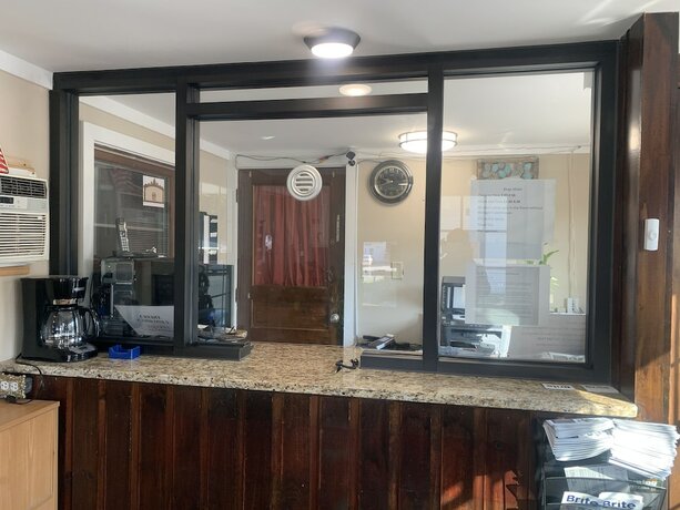 Imagen general del Hotel Bing\'s Motel. Foto 5