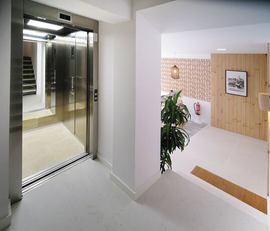 Imagen general del Hotel Bini. Foto 6