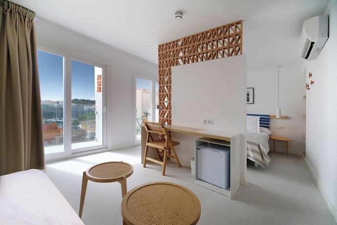 Imagen general del Hotel Bini. Foto 7