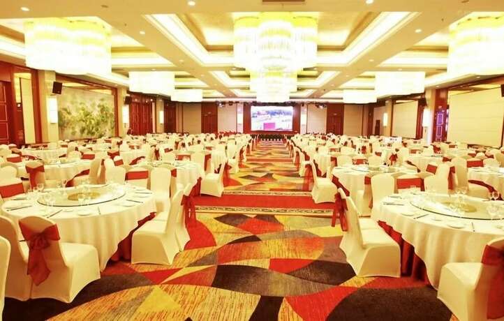 Imagen del bar/restaurante del Hotel Binjiang Garden. Foto 7