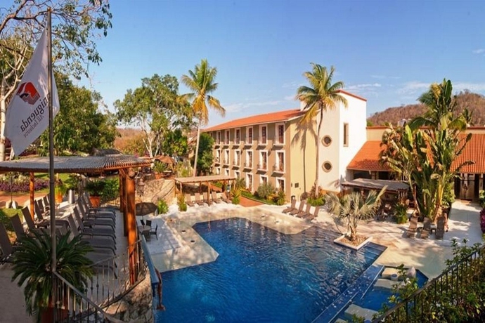 Imagen general del Hotel Binniguenda Huatulco and Beach Club. Foto 7