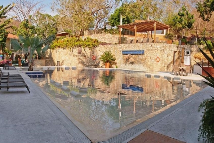 Imagen general del Hotel Binniguenda Huatulco and Beach Club. Foto 14