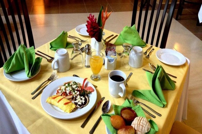 Imagen general del Hotel Binniguenda Huatulco and Beach Club. Foto 16