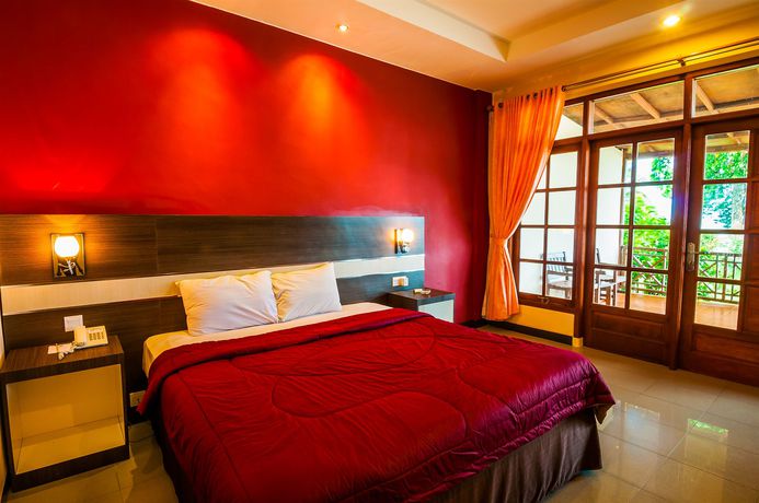 Imagen de la piscina del Hotel Bintan Agro Beach Resort And Spa. Foto 16