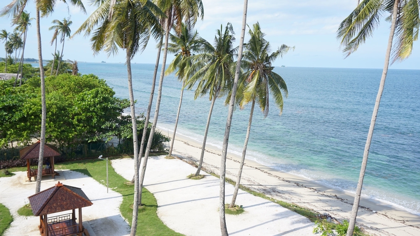 Imagen de los exteriores del Hotel Bintan Pearl Beach Resort. Foto 7