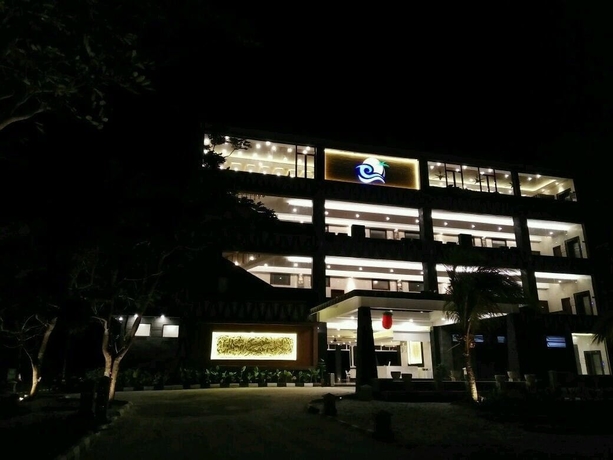 Imagen de los exteriores del Hotel Bintan Pearl Beach Resort. Foto 9