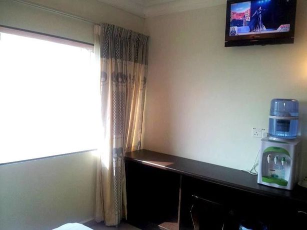 Imagen de los interiores del Hotel Bintang Indah. Foto 10