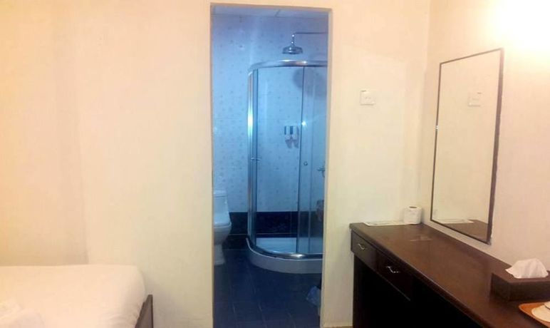 Imagen de los interiores del Hotel Bintang Indah. Foto 13