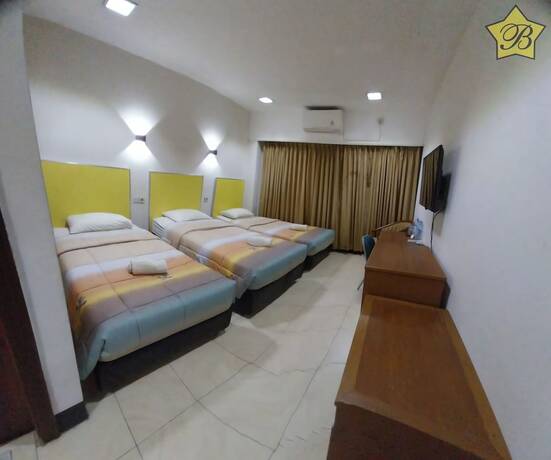 Imagen de la habitación del Hotel Bintang, Klandasan Ulu. Foto 13