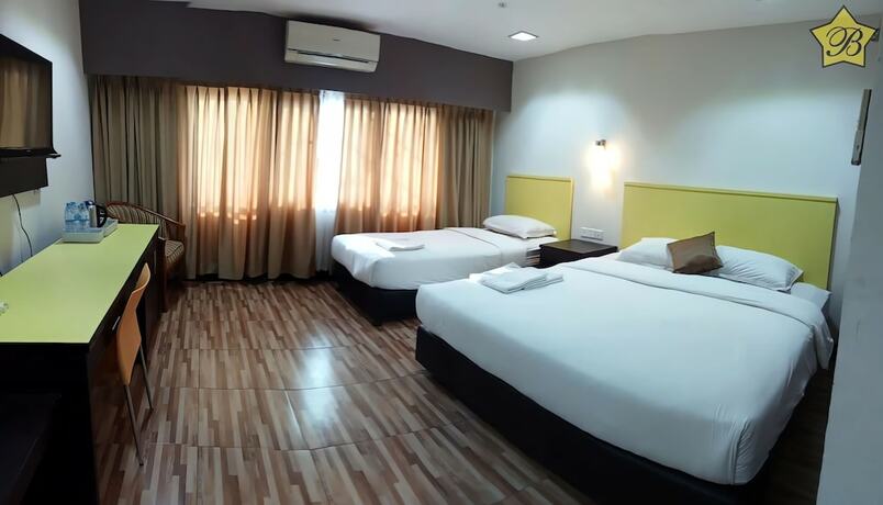 Imagen de la habitación del Hotel Bintang, Klandasan Ulu. Foto 14