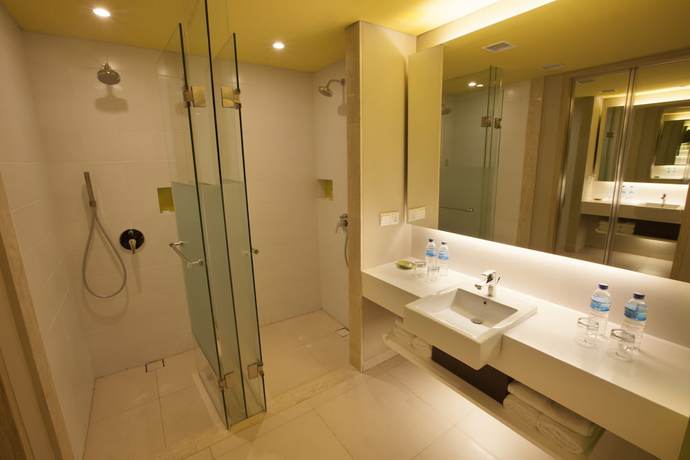 Imagen de la habitación del Hotel Bintang Kuta. Foto 9