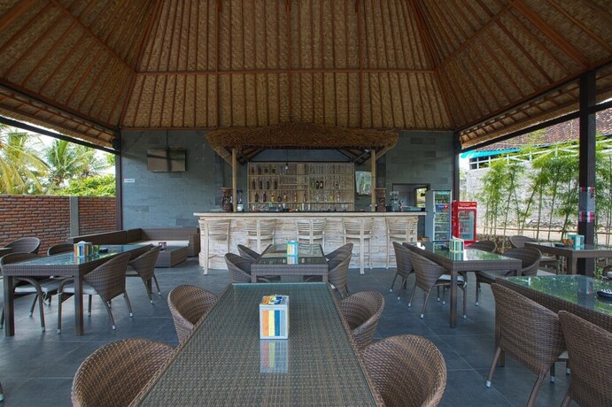 Imagen del bar/restaurante del Hotel Bintang Penida Resort. Foto 18