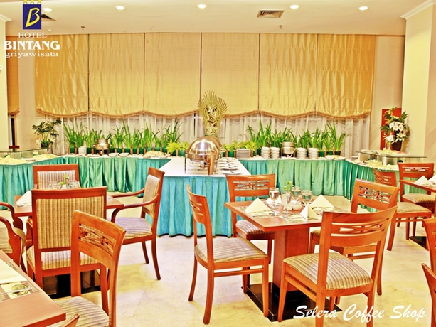 Imagen del bar/restaurante del Hotel Bintang Wisata Mandiri. Foto 2