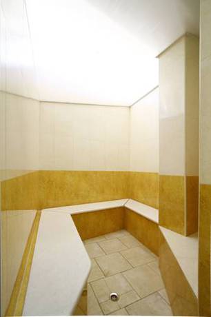 Imagen de la habitación del Hotel Bintzan Inn. Foto 4