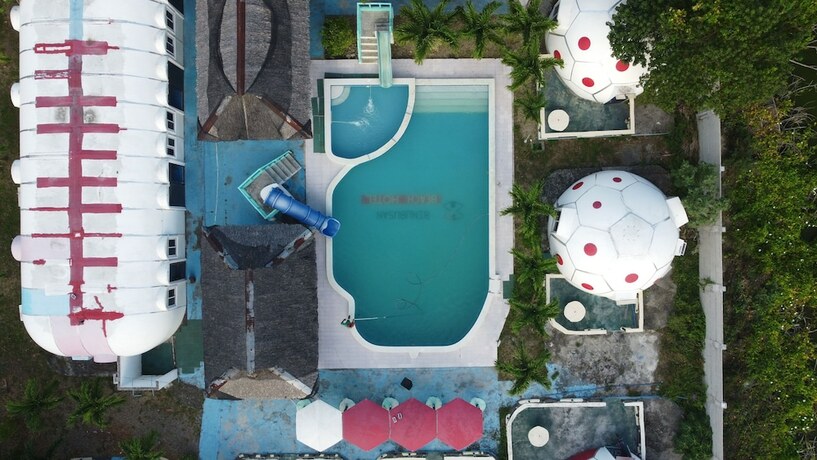 Imagen general del Hotel Binubusan Beach and Resort. Foto 14