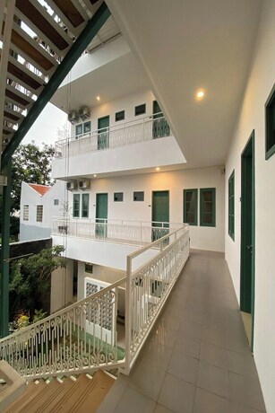 Imagen general del Hotel Binumar Guest House. Foto 11