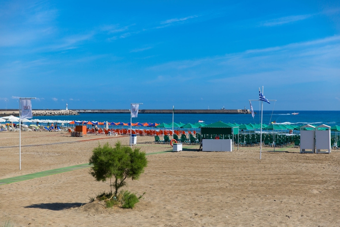 Imagen de los exteriores del Hotel Bio Suites. Foto 7