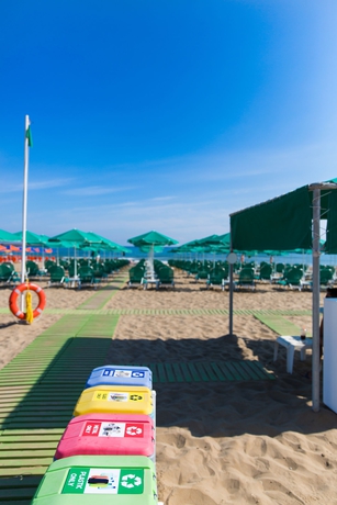 Imagen de los exteriores del Hotel Bio Suites. Foto 9