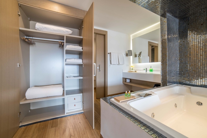 Imagen de la habitación del Hotel Biohotel Organic Suites. Foto 6