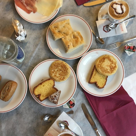 Imagen del bar/restaurante del Hotel Biondi. Foto 6