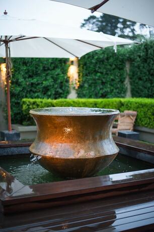 Imagen de los exteriores del Hotel Biota Dining And Rooms. Foto 16