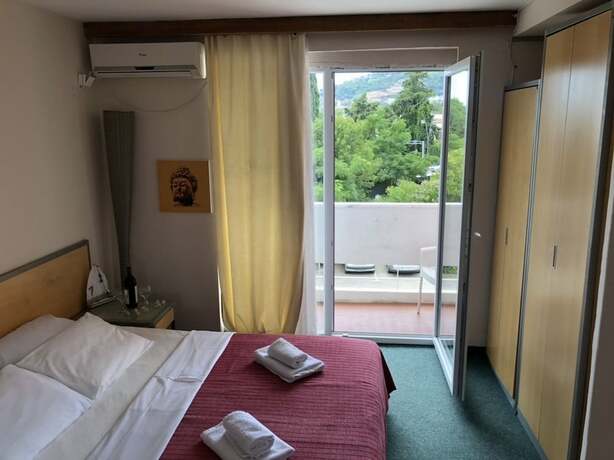 Imagen de la habitación del Hotel Bip. Foto 7