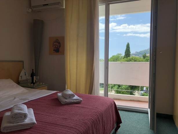 Imagen de la habitación del Hotel Bip. Foto 13