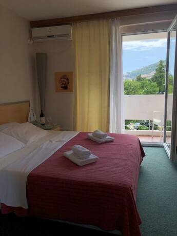 Imagen de la habitación del Hotel Bip. Foto 17