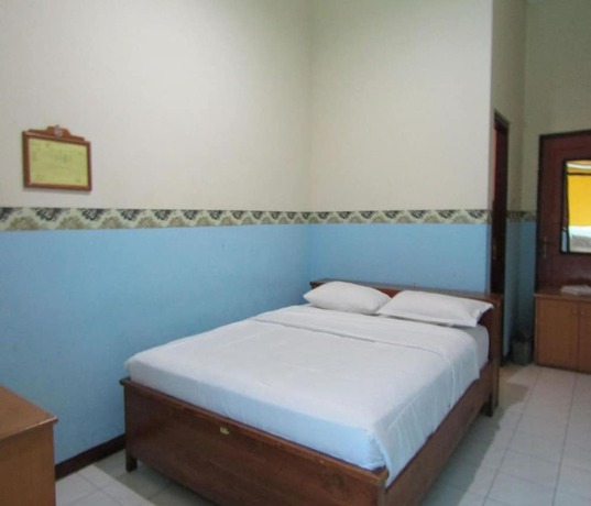 Imagen de la habitación del Hotel Bip Tawangmangu. Foto 13