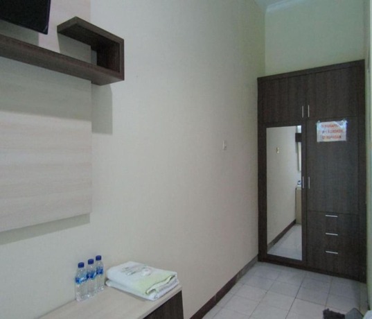 Imagen de la habitación del Hotel Bip Tawangmangu. Foto 15