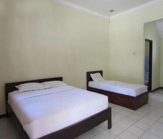 Imagen de la habitación del Hotel Bip Tawangmangu. Foto 16