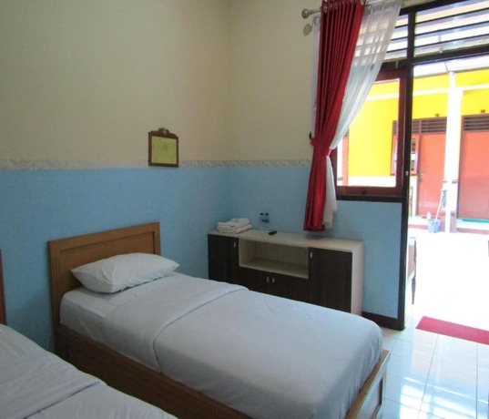 Imagen de la habitación del Hotel Bip Tawangmangu. Foto 17