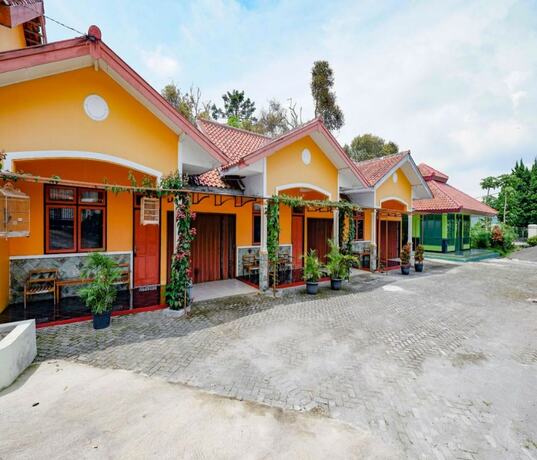 Imagen general del Hotel Bip Tawangmangu. Foto 11